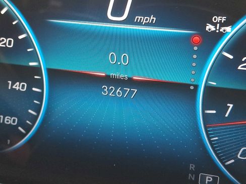 Certified 2023 Mercedes-Benz GLA 250 4MATIC image 16