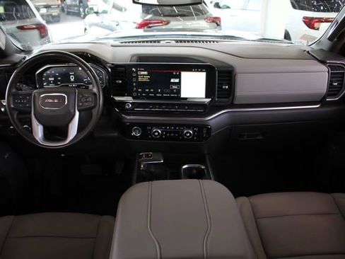 Used 2023 GMC Sierra 1500 SLT image 28