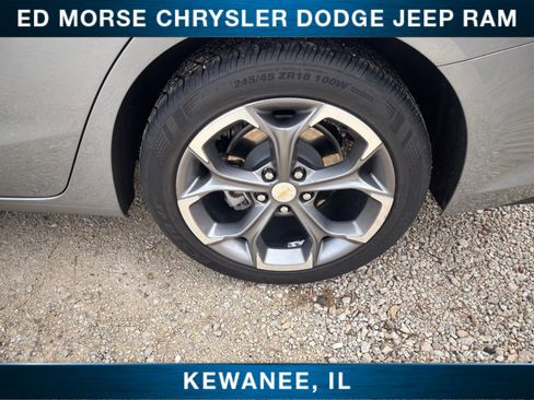 Used 2024 Chevrolet Malibu LT image 18