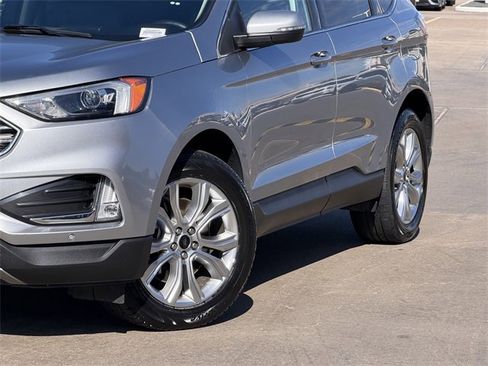 Used 2024 Ford Edge Titanium image 3