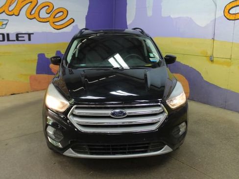 Used 2018 Ford Escape SE w/ SE SYNC Package FWD image 3
