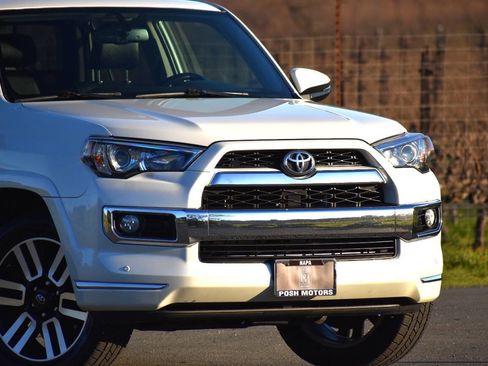 Used 2019 Toyota 4Runner 4WD image 4