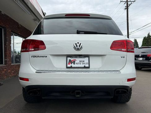 Used 2013 Volkswagen Touareg Sport AWD/4WD image 6