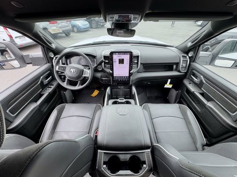 Used 2025 RAM 2500 Laramie image 11