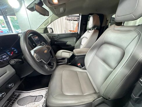 Used 2019 Chevrolet Colorado W/T w/ WT Convenience Package AWD/4WD image 9