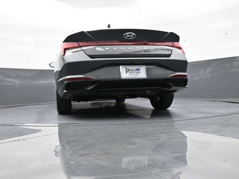 Certified 2023 Hyundai Elantra SEL FWD image 30