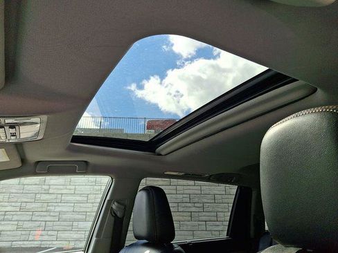 Certified 2017 Toyota Highlander XLE image 15