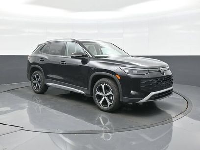 New 2026 Volkswagen Tiguan SE