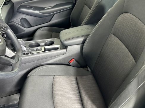 Used 2025 Nissan Altima 2.5 S image 12