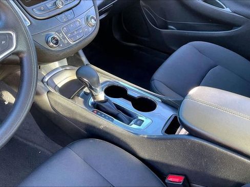 Used 2024 Chevrolet Malibu LT image 13