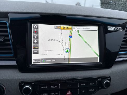 Used 2018 Kia Niro EX Premium image 24