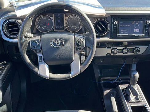 Used 2016 Toyota Tacoma SR5 image 16