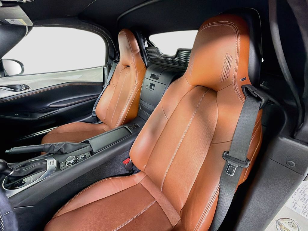 Used 2022 MAZDA MX-5 Miata Grand Touring w/ Weather Package RWD image 14