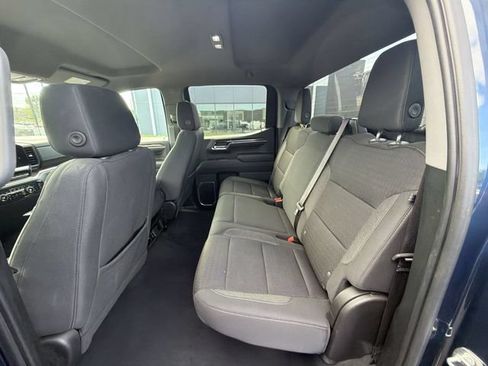 Used 2023 Chevrolet Silverado 1500 LT AWD/4WD image 21