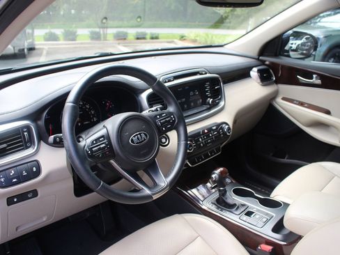 Used 2018 Kia Sorento EX w/ EX Advanced Touring Package FWD image 15