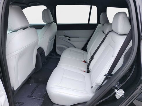 New 2026 Jeep Cherokee Limited AWD/4WD image 15