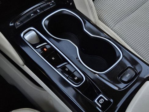 Used 2023 Buick Envision Preferred image 24