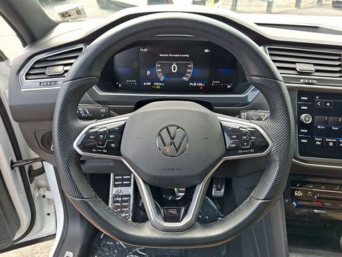 Certified 2023 Volkswagen Tiguan SE R-Line FWD image 20