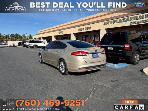 Used 2017 Ford Fusion SE image 5