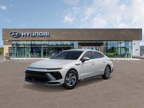New 2026 Hyundai Sonata SE FWD image 1