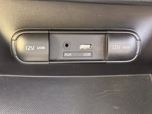 Used 2017 Kia Soul + image 22