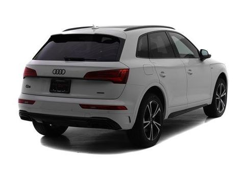 New 2025 Audi Q5 2.0T Premium Plus w/ Premium Plus Package image 4