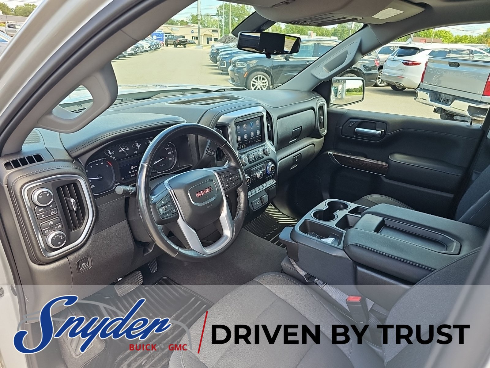 Used 2019 GMC Sierra 1500 SLE w/ SLE Value Package AWD/4WD image 12