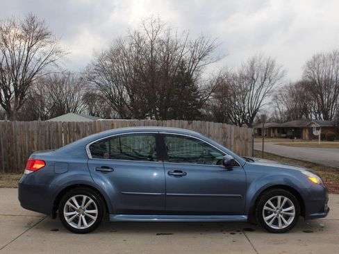 Used 2013 Subaru Legacy 2.5i Premium image 11