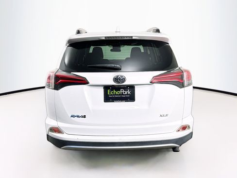 Used 2016 Toyota RAV4 XLE image 7