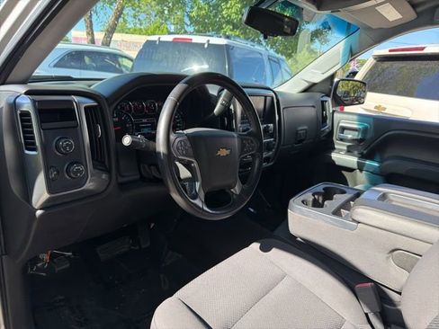Used 2017 Chevrolet Silverado 1500 LT AWD/4WD image 11