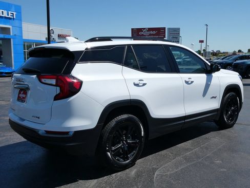 Certified 2023 GMC Terrain AT4 AWD/4WD image 5