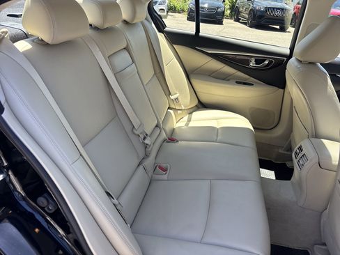 Used 2019 INFINITI Q50 Luxe w/ Essential Package (3.0T Luxe) AWD/4WD image 27
