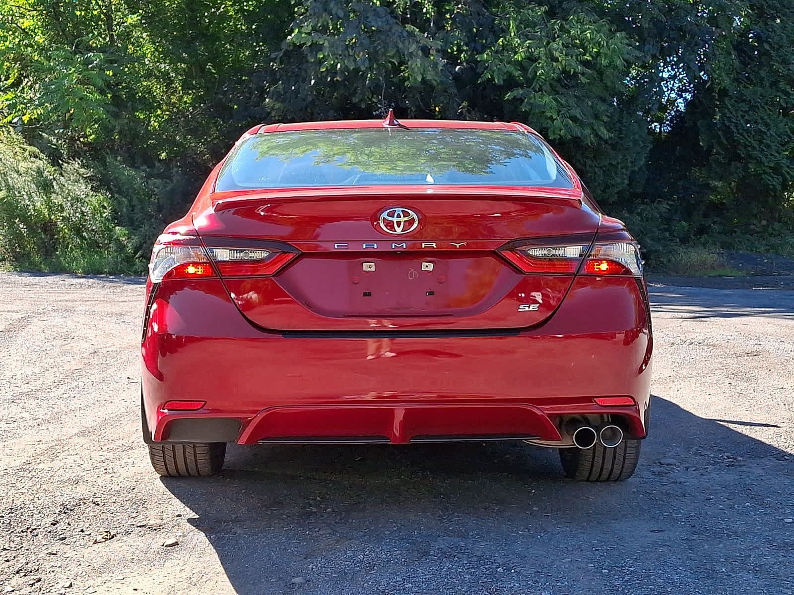 Used 2022 Toyota Camry SE w/ Cold Weather Package FWD image 8