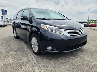 Used 2015 Toyota Sienna Limited image 1