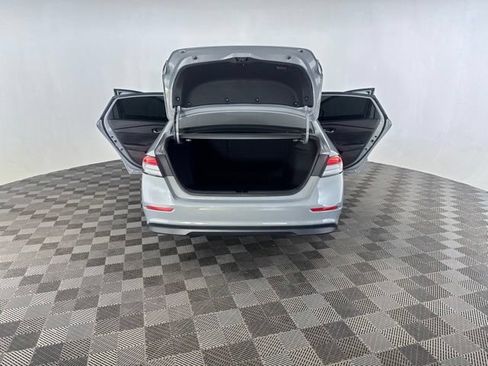 Certified 2025 Honda Accord SE image 18