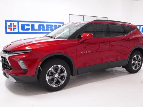 New 2026 Chevrolet Blazer LT w/ Convenience Package FWD image 11