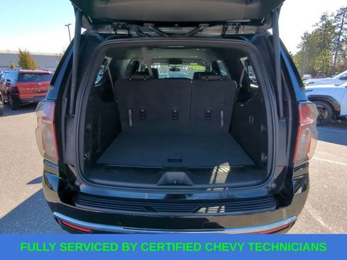 Used 2024 Chevrolet Suburban LT image 39