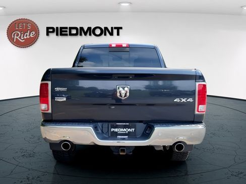 Used 2017 RAM 1500 Laramie w/ Convenience Group AWD/4WD image 7
