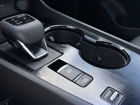 Certified 2025 Nissan Rogue SV w/ SV Premium Package FWD image 17