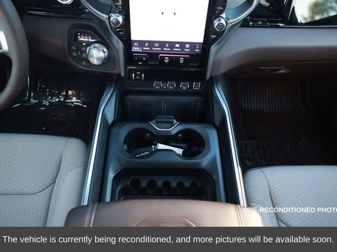 Used 2025 RAM 1500 Laramie image 31