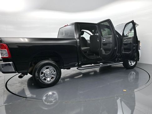 Used 2022 RAM 2500 Big Horn image 64