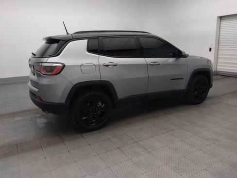 Used 2018 Jeep Compass Latitude AWD/4WD image 10