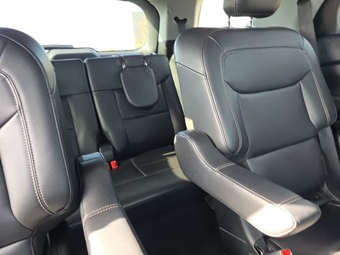 Used 2023 Ford Explorer XLT w/ Equipment Group 202A image 38