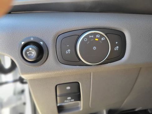 New 2026 Ford Transit 250 148 Medium Roof w/ Load Area Protection Package image 21