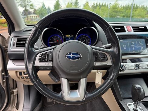 Used 2015 Subaru Legacy 2.5i Limited AWD/4WD image 10