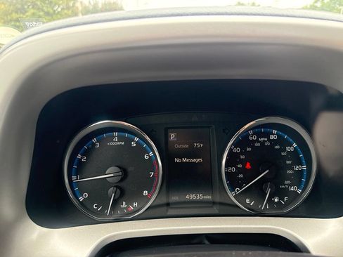 Used 2016 Toyota RAV4 XLE FWD image 13