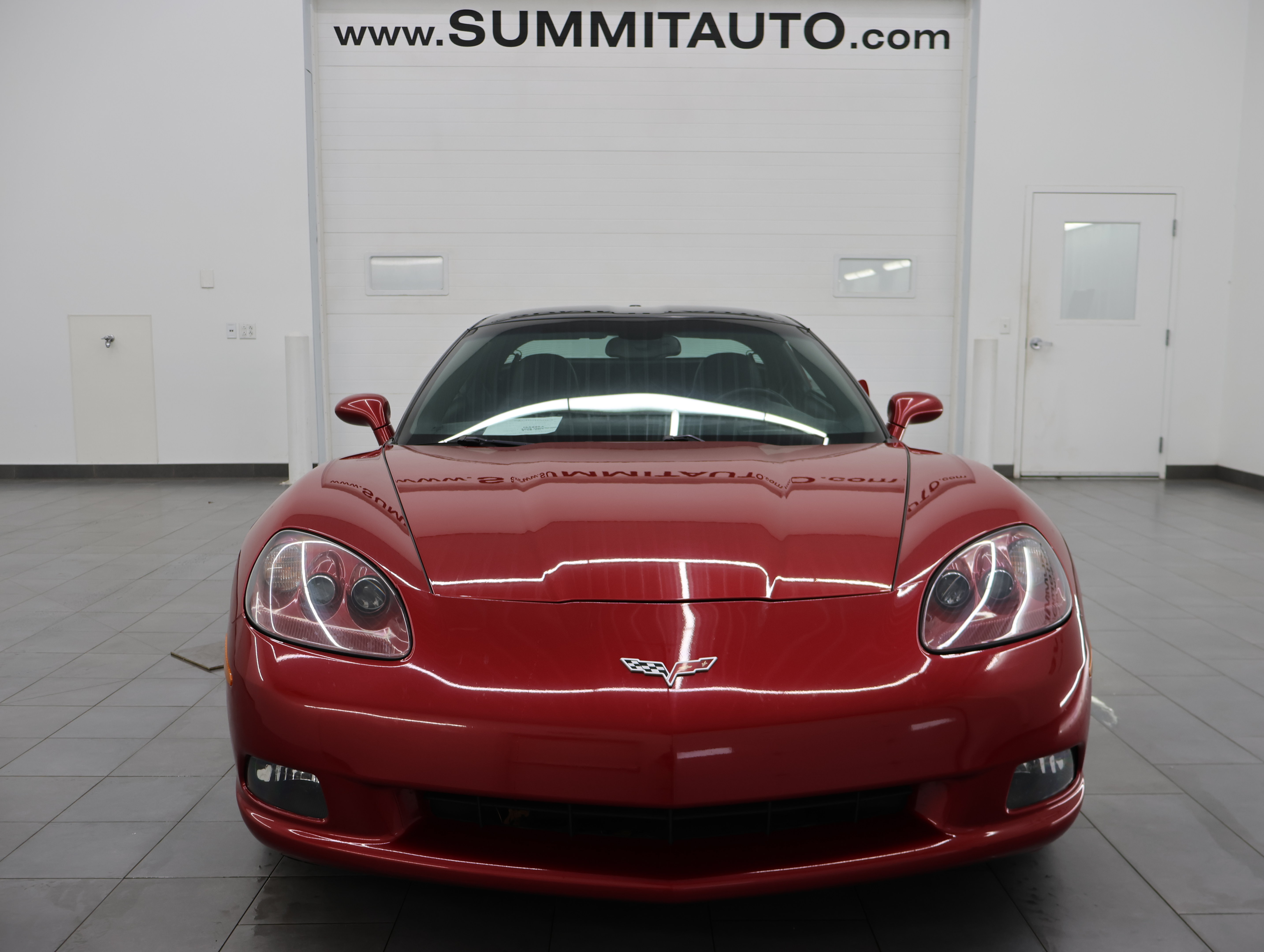 Used 2005 Chevrolet Corvette Coupe w/ Preferred Equipment Group RWD image 13