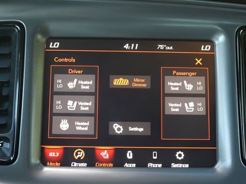 Used 2023 Dodge Challenger SXT w/ Plus Package image 21