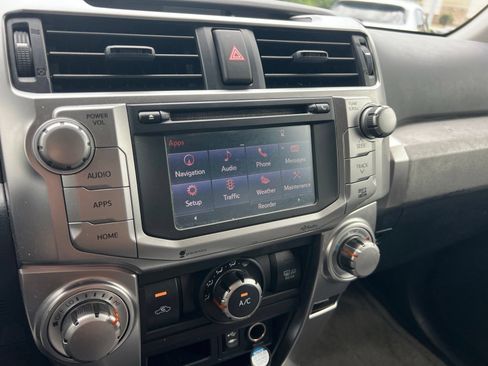 Used 2015 Toyota 4Runner SR5 RWD image 20