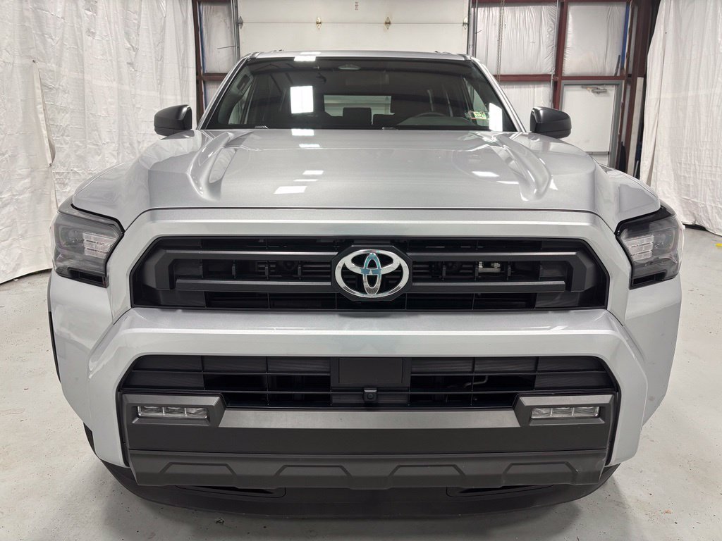 Used 2026 Toyota 4Runner SR5 AWD/4WD image 2